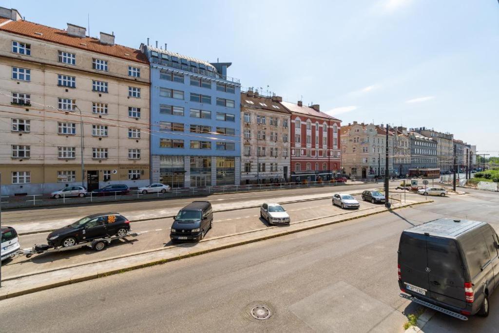 Brand New Two Room Apartment #23 With Free Parking In The City Center - Prague, Prague